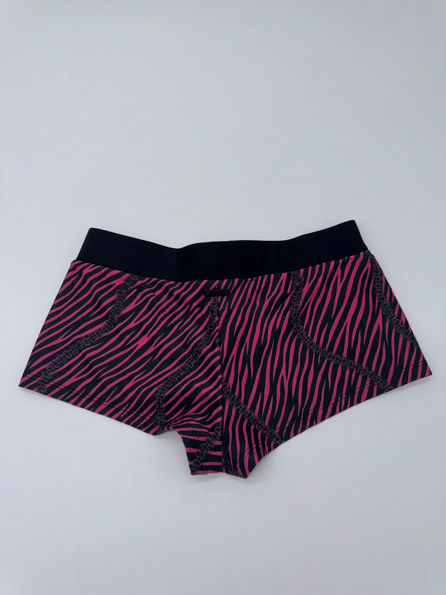 The Kea Shorts in ‘Ākala Zebra