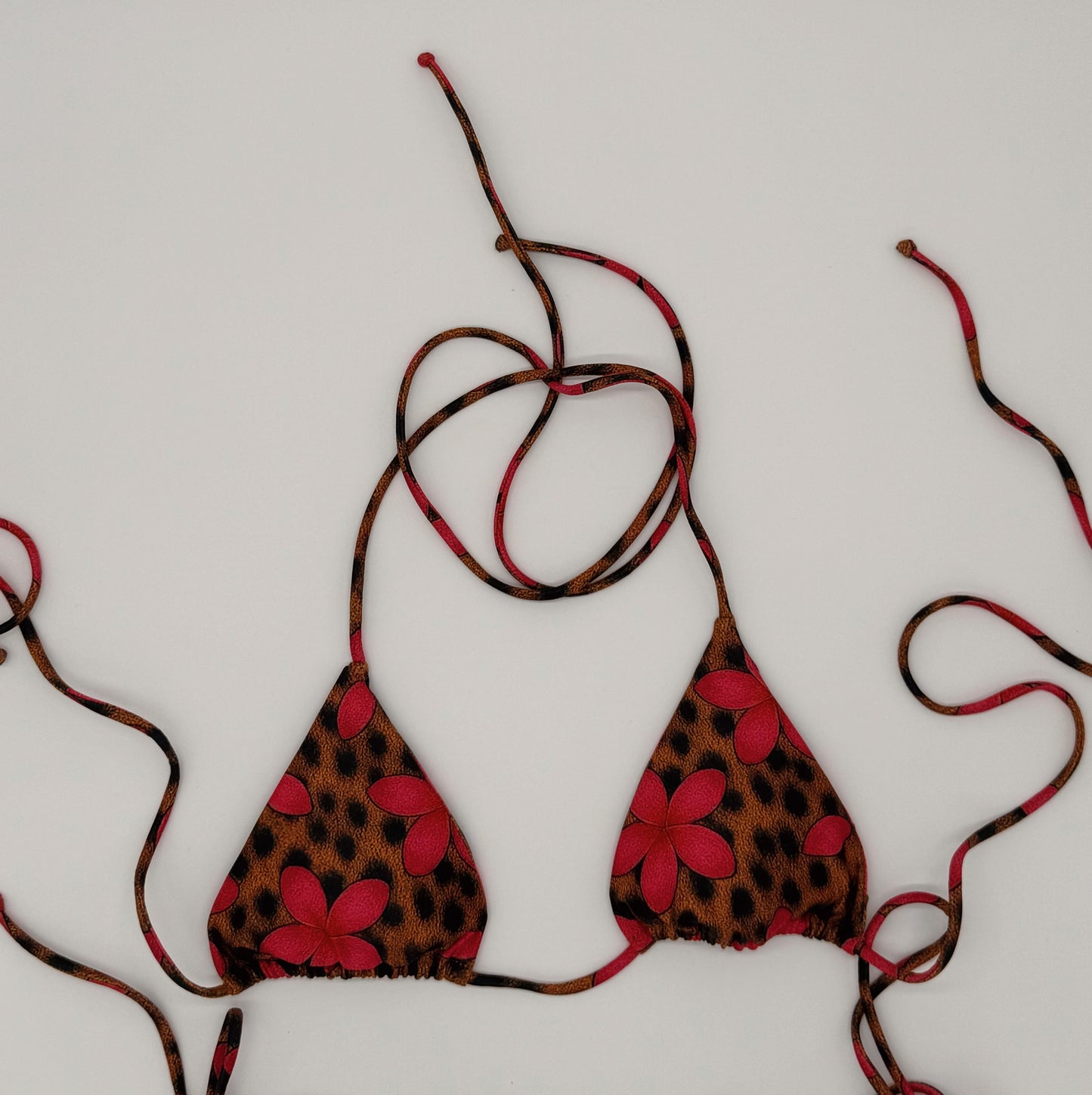 Lōkahi Top in Pua Leopard